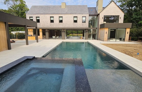 North Haven House | Modern North Haven Shores Retreat Near Sag Harbor Village