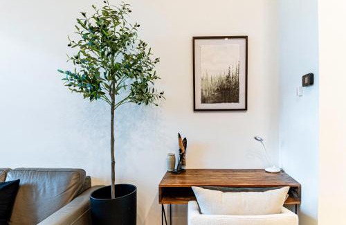 Grand Forks Apartment | Modern Industrial Suite In Grand Forks