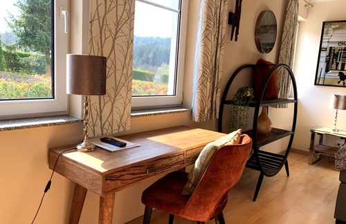 Dausfeld Apartment | Modern Junior Suite with Kitchen and Garden Terrace Oasis