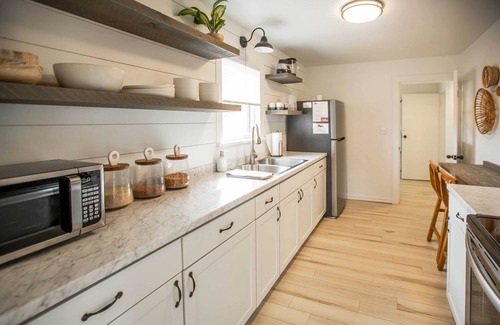 Kanab Cottage | Modern Kanab Cottage with Scenic Views & Family Amenities