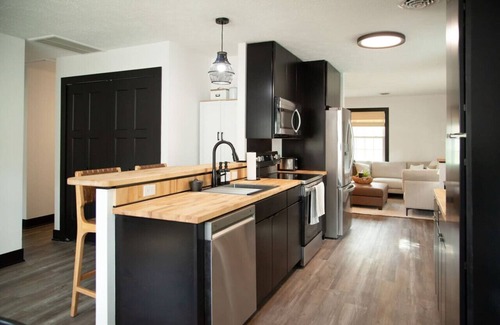 George Haywood's Lakefront Apartment | Inviting Modern Cottage with Hot Tub near Lake Erie