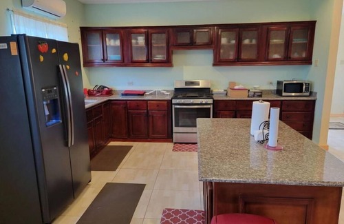Georgetown Apartment | Stunning Two-Story Home in Elaineville with 24/7 Security