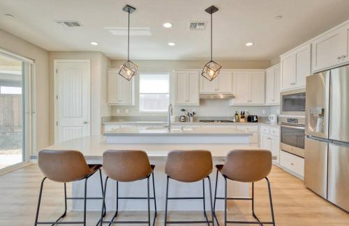 Fairfield House | Modern Home in Wine Country with Family-Friendly Amenities