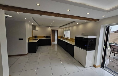 St George House | Modern, large open plan 4 bed property in Abergele