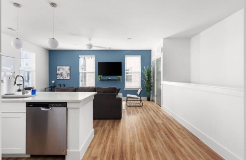 Pflugerville Apartment | Modern Living:1B/1B Steps from Shops, Dining & Fun