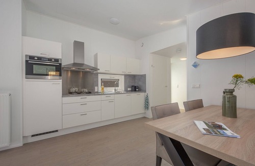 Municipality of Geldrop-Mierlo Ski Chalet | Modern Lodge with Infrared Sauna, Just 8km from Helmond