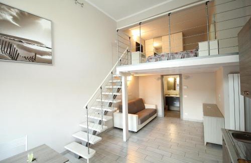 Zona XVI Torrenova Apartment | Stylish Loft Apartment with Pet-Friendly Amenities