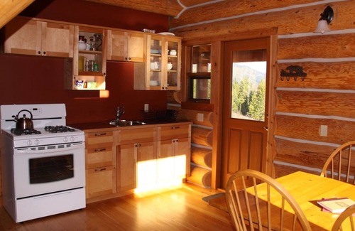 Lumby Apartment | Modern Log Cabin Retreat by a Private Lake with Spa