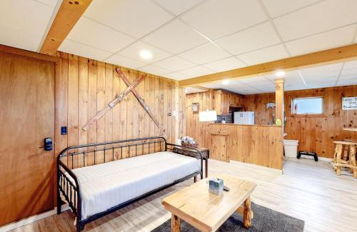 Montgomery Center Apartment | Cozy Log Chalet - Lower Unit with Pet and Child Friendly Space