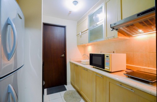East Kuningan Apartment | Trendy 3Br Apartment with Pool at Bellagio Residence