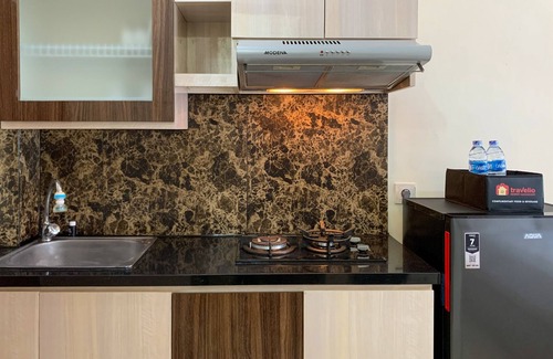 Kayu Putih Apartment | Chic Tifolia Apartment: Cozy Studio with Breakfast Included