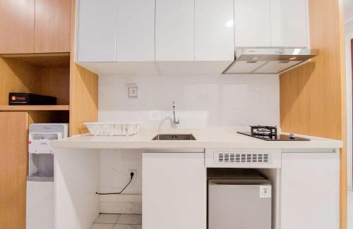 Pinang Apartment | Contemporary Studio at Sky House Alam Sutera Apartment