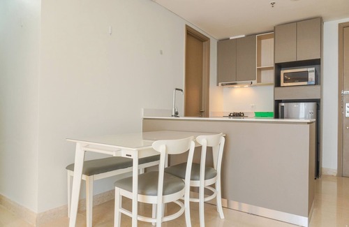 Pantai Indah Kapuk Apartment | Modern 2Br Gold Coast Apartment with Pool & Breakfast