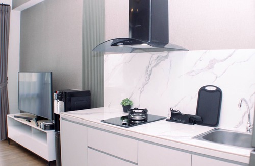 Cikarang Apartment | Relaxing Studio Retreat with Pool at Vasanta Innopark