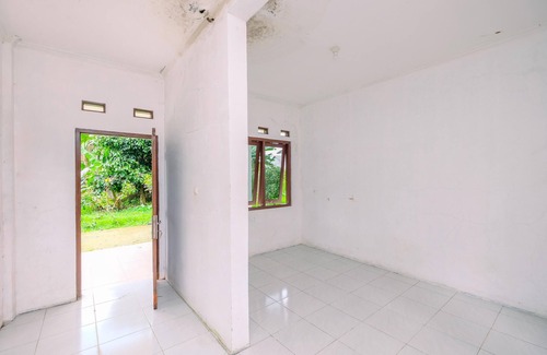 Pancawati Apartment | Modern Look Studio At Graha Wishnu Guest House