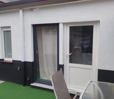 Beringen Apartment | Stylish Modern Studio - Family-Friendly & Highly Rated