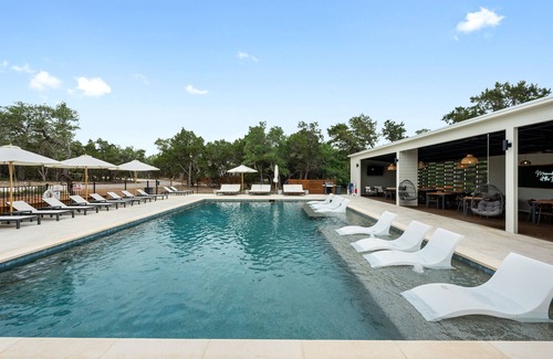 Wimberley Cabin | Chic Tiny Home at The Cedars Ranch - Guest Rated 10/10