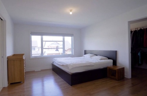 Aylmer House | Modern Luxury 4 Bedroom House