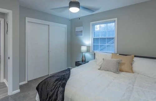 Shawnee House | Stylish 6-Bedroom Home with Pool, Pet & Child Friendly
