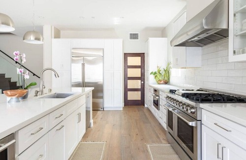 Belmont Heights House | Modern Beach Retreat Home with Ocean Views & Pool Access