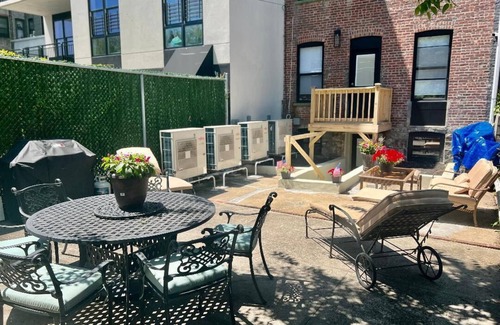 Brooklyn Apartment | Stylish Basement Studio Close to Subway in Brooklyn