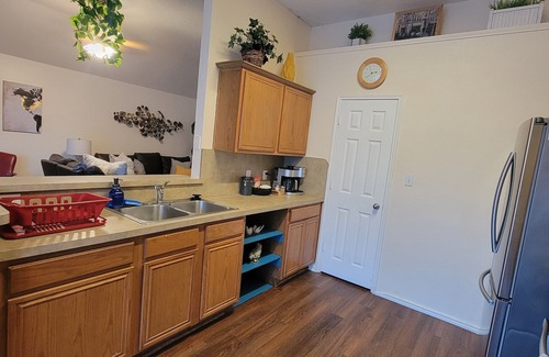 Denton Apartment | Stylish Room with Jacuzzi Near TWU/UNT and Denton Square