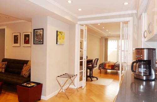 Parkside Apartment | Chic SanFran Casa - Steps to GG Park & Ocean Views