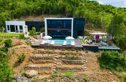Tortola House | Elegant Villas with Ocean View in Trunk Bay, Tortola