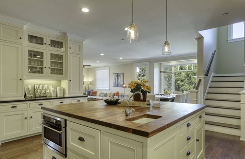 Arroyo Grande House | Elegant Retreat Near Arroyo Grande Village with Breakfast