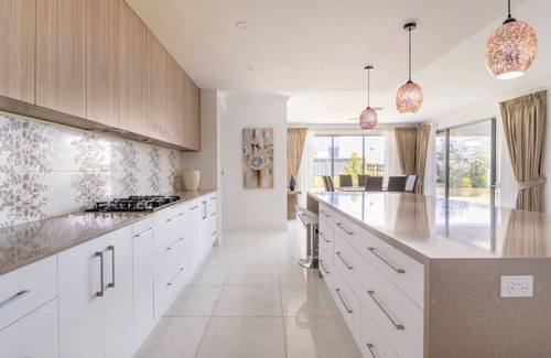 Lightsview House | Stylish Mansion in Lightsview with Family-Friendly Amenities