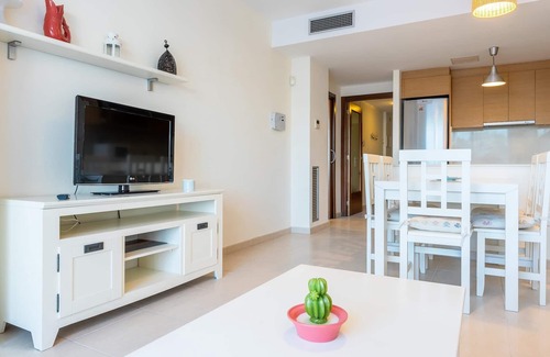 Miami Platja Apartment | Beachside Retreat with Ocean View & Spa Amenities