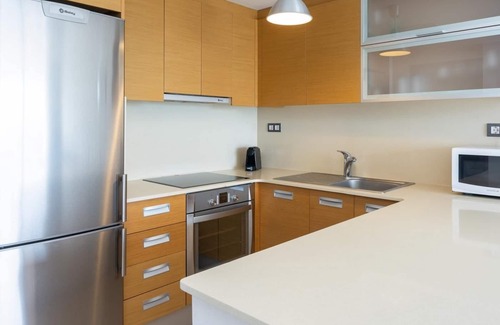 Miami Platja Apartment | Beachside Retreat with Ocean View & Spa Amenities