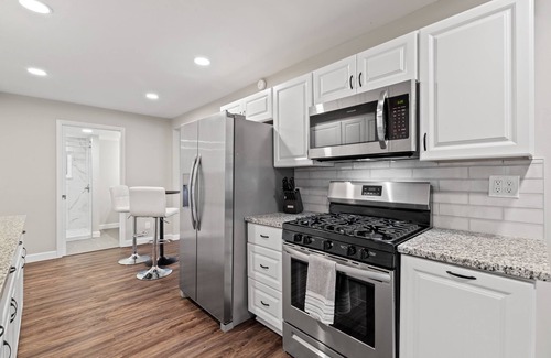 Westland House | Contemporary Elegance in a 3-Bedroom Family Retreat