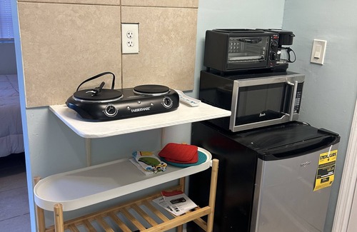 West Little River Apartment | Modern Miami Oasis Near Downtown, Port, Wynwood, Design District & Airport!