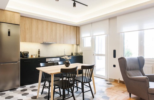 Pangrati Apartment | Modern Minimalist 3BD Apartment in Hilton District Awaits