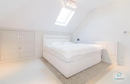 Wahring Apartment | Stylish Minimalist Flat in Vienna - 4-Star Comfort