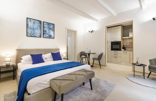 San Jacopino House | Modern Minimalist Loft with Terrace and Parking