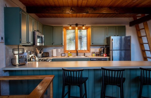Jackson Ski Chalet | Premier Mountain Chalet Steps from Storyland & Jackson