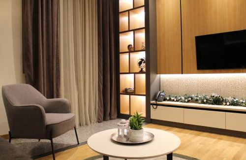 Kolasin Apartment | Stylish Crown Apartment: Mountain Retreat with Top Amenities