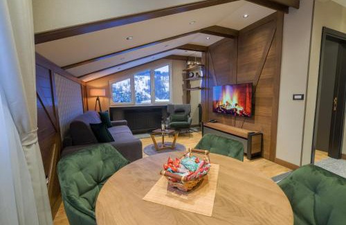 Kolasin Apartment | Exceptional Modern Mountain II in Central - 4 Star Rating