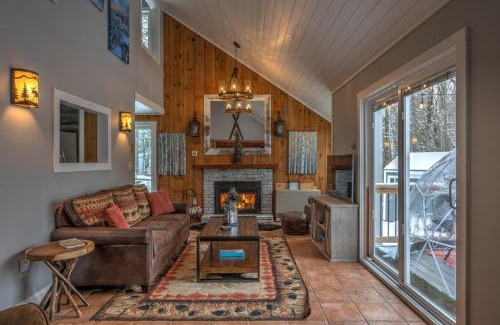 Campton House | Modern Mountain Retreat with Pools and Fire Pit Awaits!