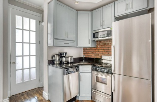 Tudor City Apartment | Modern 2BR Murray Hill Retreat near UN with Essential Amenities