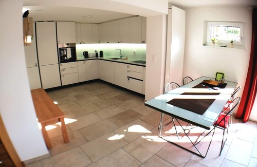 Breggia Apartment | Serene Mountain Retreat: Pet-Friendly Home with Ocean Views