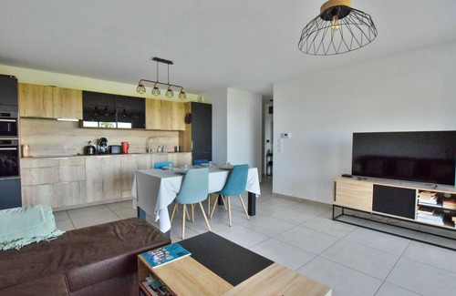 Evian-les-Bains Apartment | Cozy 2-Bedroom Apartment in Évian-les-Bains for Families