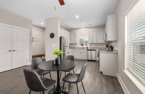 Grandville Condo | Modern 2BR Condo with Garage, Patio & Pet-Friendly Amenities