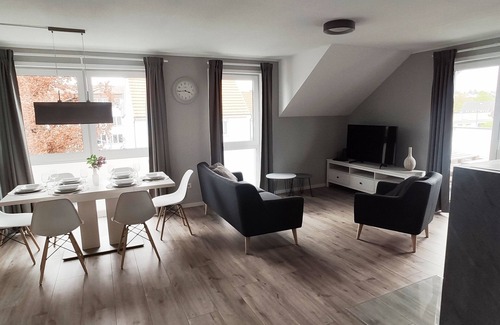 Trossingen Apartment | Modern Apartment with Rooftop Terrace & Cozy Fireplace