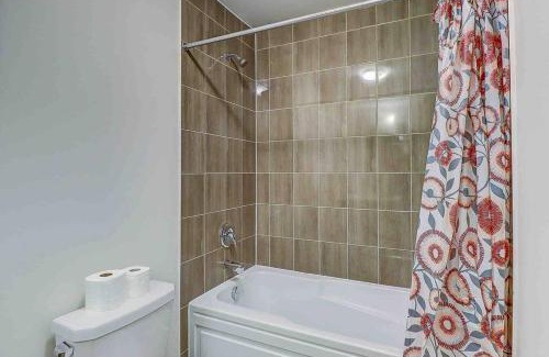 Caledonia House | Modern Pet-Friendly Retreat in Caledonia for Families