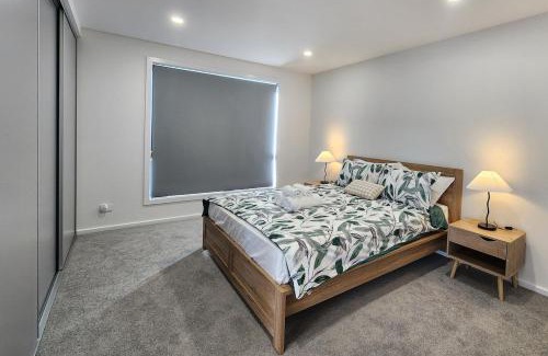 Howrah House | Modern New Home near Howrah Beach