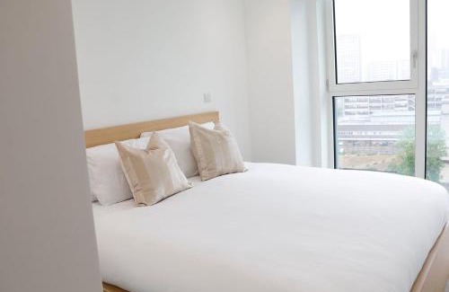 Fairfield Apartment | Modern Apartment: 4-Star Rated & Family-Friendly Stay