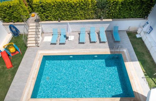 Oludeniz Villa | Modern 4-Bedroom Villa with Pool & Garden in Central Hisaronu
